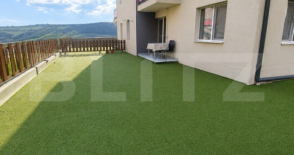 Apartament cu terasa generoasa