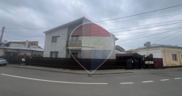 Casă 3 camere de v&acirc;nzare &icirc;n zona Tabacari