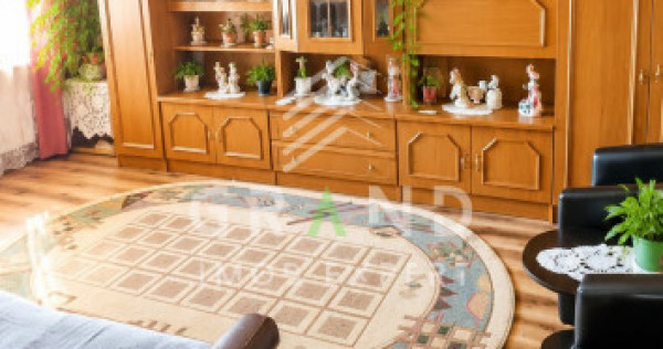 Apartament 2 camere, decomandate, etaj intermediar, Mănăș