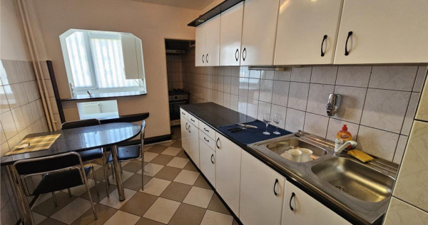 Apartament 4 camere -Calea Bucuresti - PET FRIENDLY PARCAR