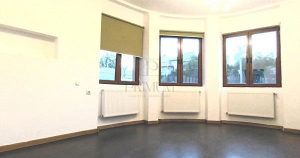 Vila D P 1 M de inchiriat pentru birouri 6 camere - Complex