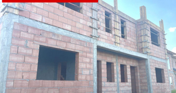 COMISION 0 % Duplex etaj 4 cam foarte ieftin , la cheie Mosn
