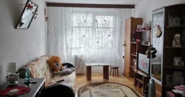 3 camere, 4/8, bloc 1981, 69 mp-Crangasi