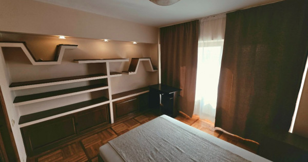 Apartament 3 camere , CENTRAL - ,INDEPENDENTEI
