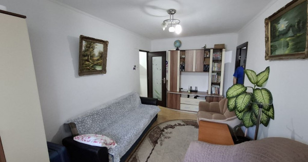 Apartament doua camere centrală gaz Inel II