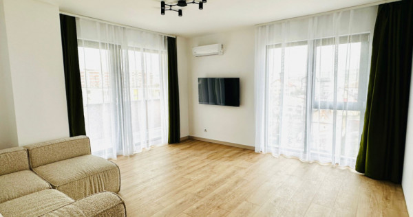 Apartament de 2 camere, decomandat, 53mp, balcon 6mp, Intre