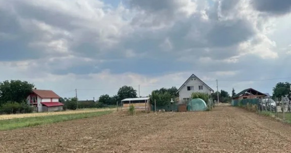 Teren intravilan de vanzare -Cauaceu,comuna Biharia,1102mp
