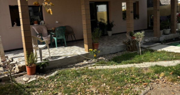 Casa de vanzare, 120 mp, teren 332 mp, zona Catargiu