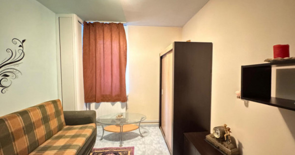 Apartament 3 camere de &icirc;nchiriat &icirc;n zona Abator