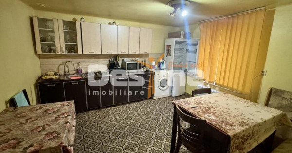 Casa de v&acirc;nzare &icirc;n Uroi. Schimb cu apartament &icirc;n Simeria