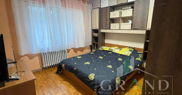 Apartament 3 camere de vanzare, 2 bai, ZORILOR