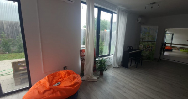 Casa 4 camere ,100 MP + Spatiu Comercial 100 MP, Zona Intre