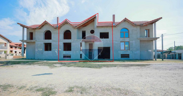 Casă de V&acirc;nzare cu 4 Camere, la Roșu - Beiuș
