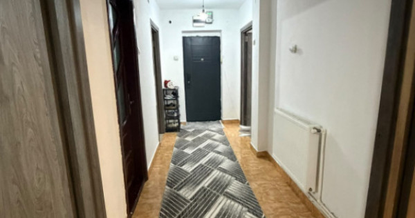 Apartament 3 camere, 61 mp, zona Calea București- McDonald?