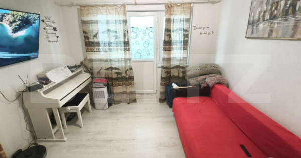 Apartament 3 camere, 54 mp, zona Rovine
