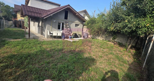 Casa cu 3 camere de vanzare in Campina