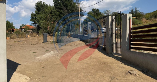 Casa la 12 km distanta fata de Craiova