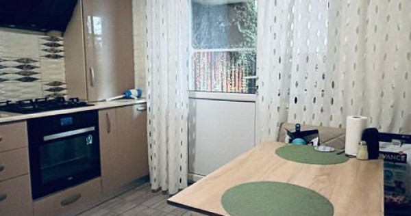 Vila insir4cam,3bai,30mpcurte,2locuri parc./Popesti Leordeni
