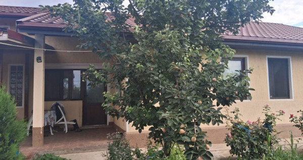 Casa V&acirc;nători, 140 mp, teren 1550 mp, toate utilitățile