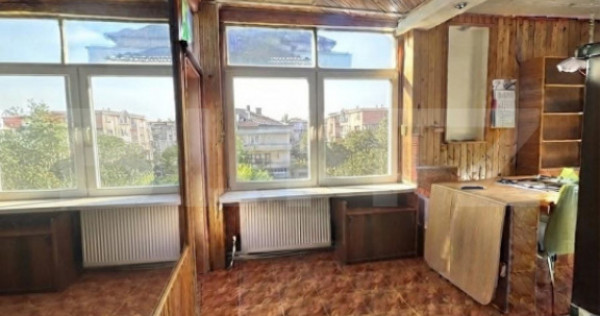Casă de &icirc;nchiriat &ndash; zona Bulevardul Cetății - Blascovi