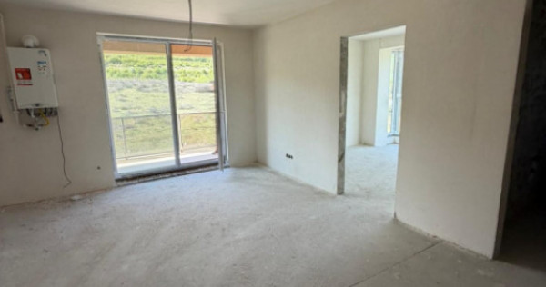 Apartament de vanzare semidecomandat ,2 camere 45mp , zona S