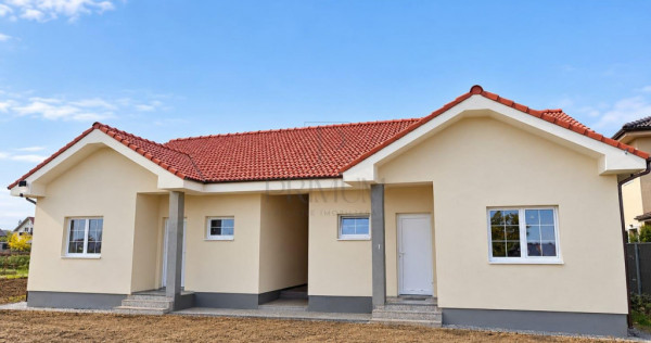 Duplex despartit prin baie - zona excelenta