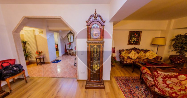APARTAMENT - de VANZARE