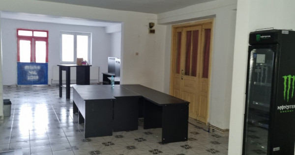 Spatiu amenajat cu suprafata de 100mp zona Stadion