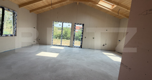 Casa 3 camere, teren de 800 mp, zona Fetindia