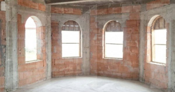 Proprietate 170 mp la roșu, 5 dormitoare &ndash; teren 680 mp ?