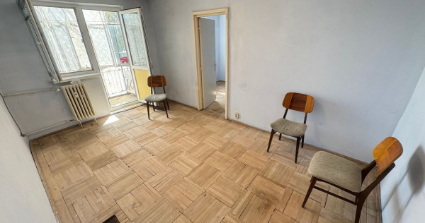 Apartament 3 camere zona Km 4 5