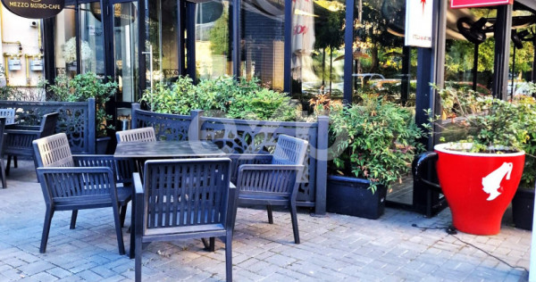 CAFENEA & RESTAURANT BISTRO DE VANZARE &ndash; CENTRUL VECHI T