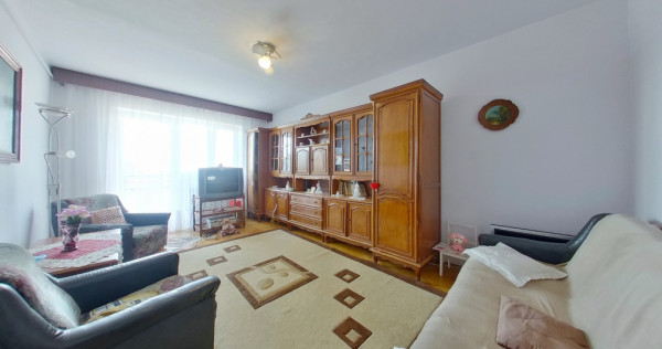 Apartament 3 camere, 73 mp utili, la 50 m de AFI Arad