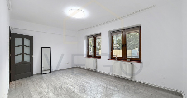 Spatiu de birou/cabinet de inchiriat, 33 mp, Central, zona H