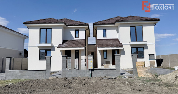 Duplex de vanzare, 4 camere despartit prin camera tehnica -