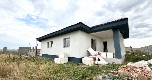 Casa individuala cu 3 camere pe parter, zona Sanandrei
