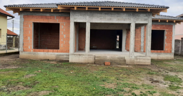 Casa individuala cu 5 camere de vanzare in localitatea Dumbr