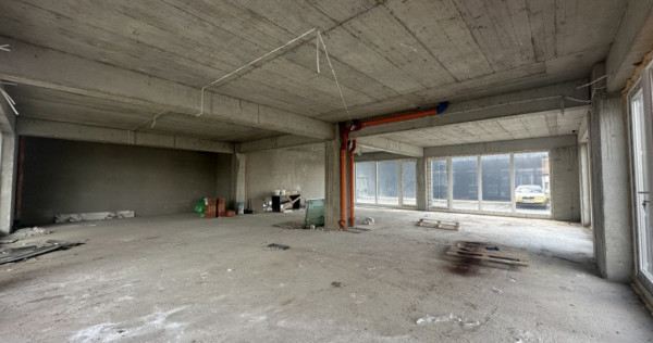 Spatiu comercial la gri, 133 mp, de vanzare, in zona Aradulu