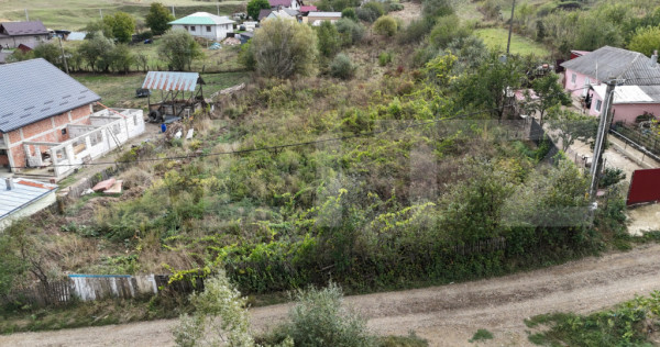 Teren intravilan, 3.200 mp, comuna Tibana