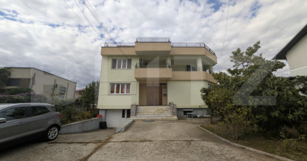 Vila cu 7 dormitoare, 649.98 mp, zona Ana Ipatescu - Ploiest