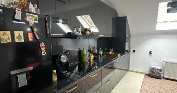 Vanzare Apartament 4 camere in Predeal Str. Petru Rareș