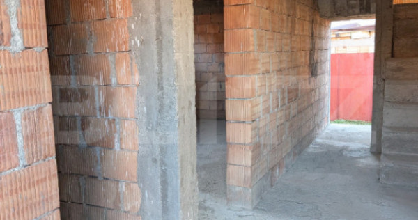 Casa de vanzare, 90 mp, zona Central
