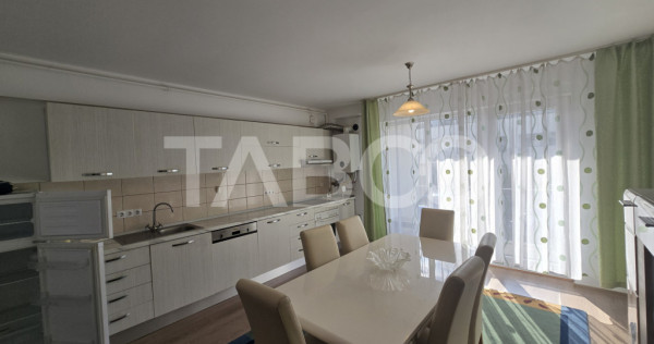 Apartament 3 camere 73 mpu balcon 6 m loc de parcare zona Tu