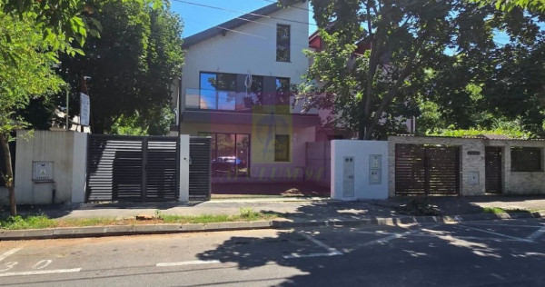 Casă nouă cu 4 camere2 parcări | Laminorului&ndash;Colosse
