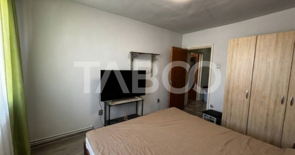 Apartament de vanzare 2 camere 47mp+7mp balcon zona Mihai V