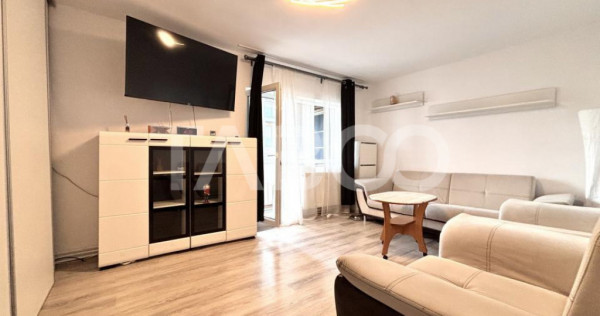Apartament cu 3 camere de vanzare 2 balcoane parcare Intre L