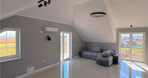 Casa de cu 3 etaje