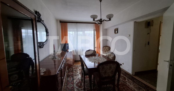 Apartament 2 camere decomandat 43 mp zona Calea Dumbravii Si