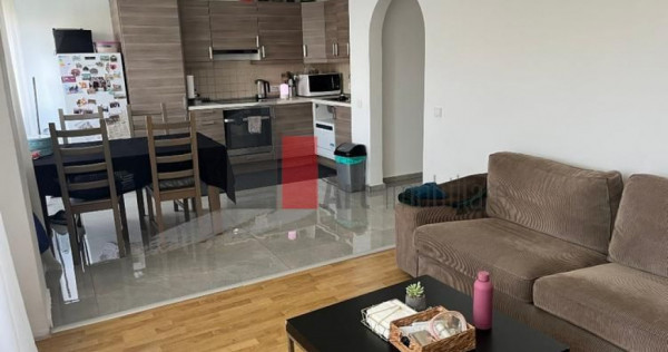 Apartament deosebit cu 3 camere &ndash; Bulevardul Unirii (Zona F&acirc;nt&acirc;ni)