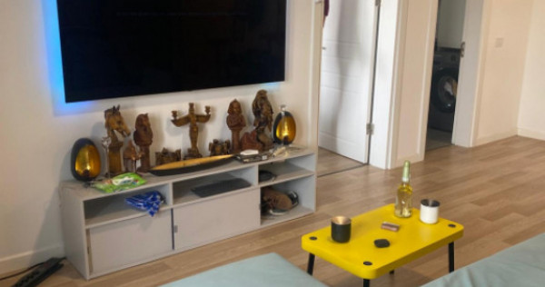 Apartament cu 2 camere de v&acirc;nzare &icirc;n zona KM 5 &ndash; bloc no